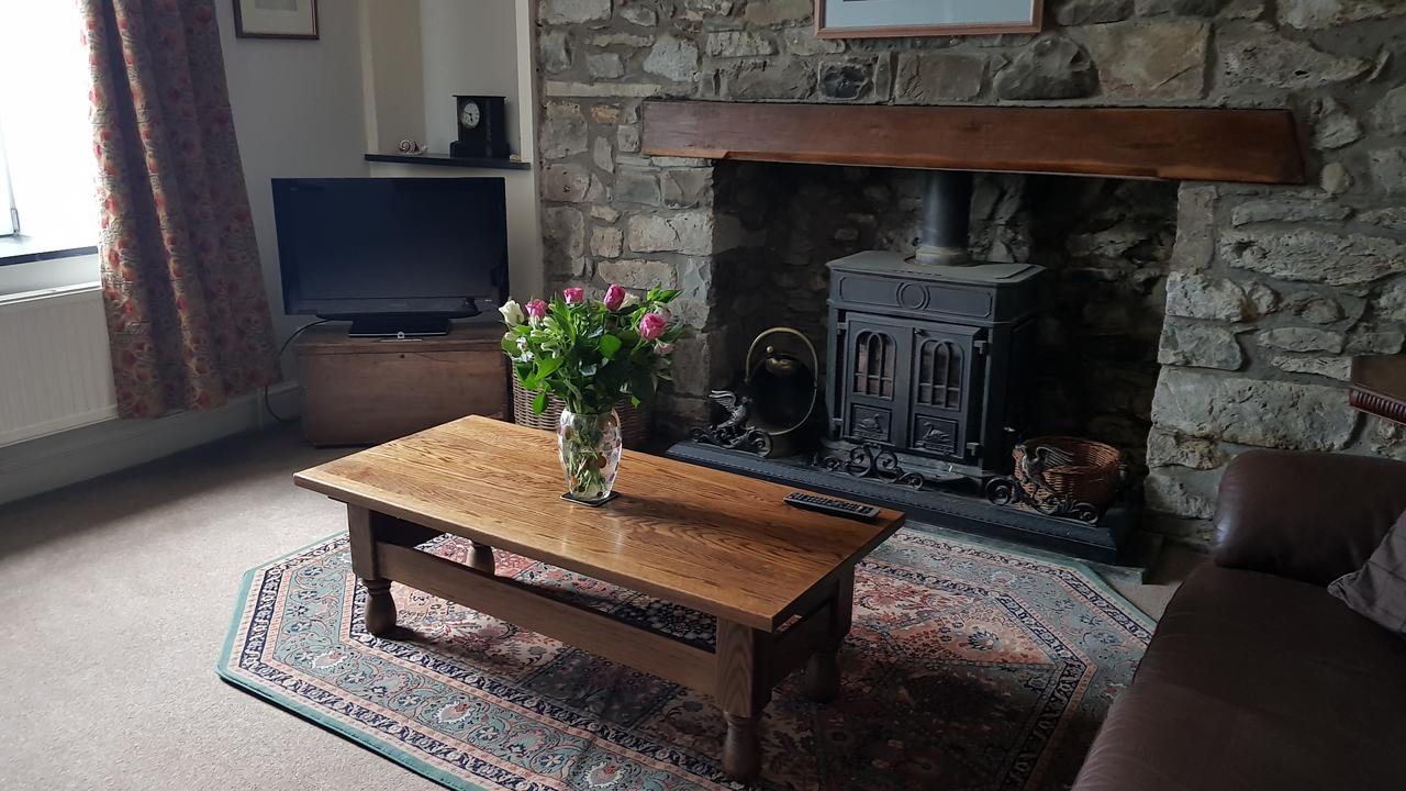 Maes Y Gwaelod Bed & Breakfast Llanwrtyd Wells Exterior photo